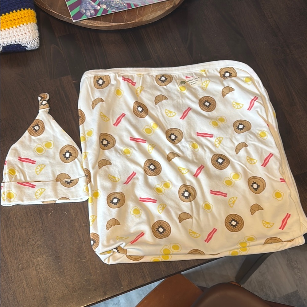 Kids Donut and Lemon Print Blanket and Hat Set